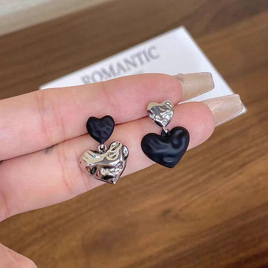 Black heart earrings