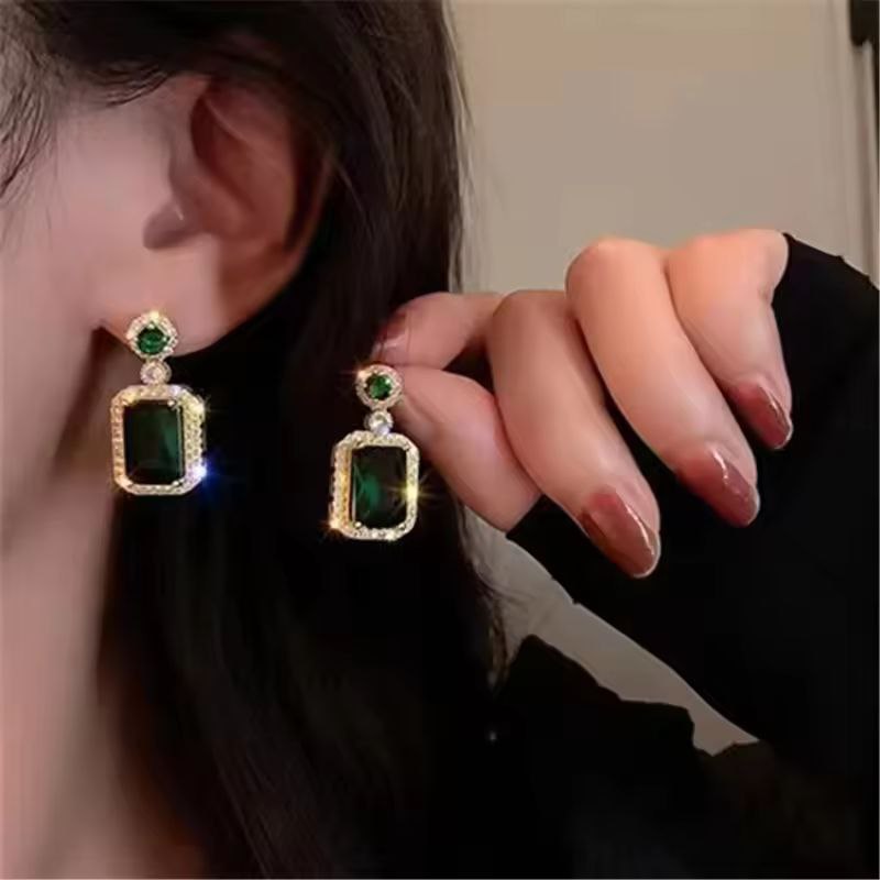 Amazing Korean Jewelry For Women (DESIGN 7199)