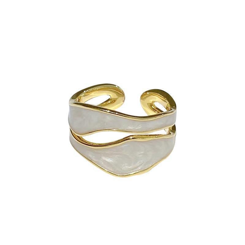 Asymmetrical Double Layer Ring