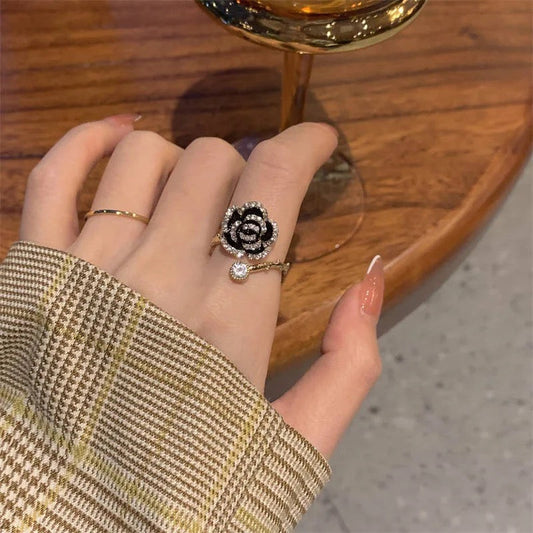 Black flower ring
