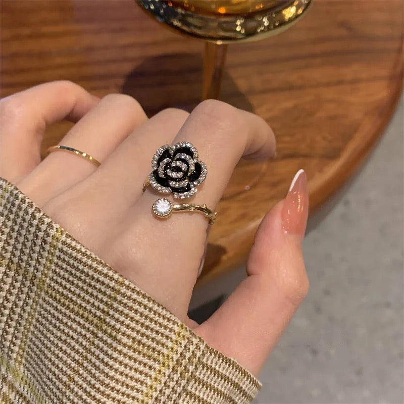 Black flower ring