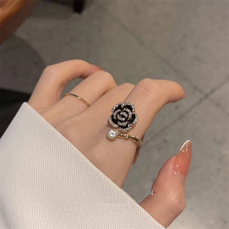 Black flower ring
