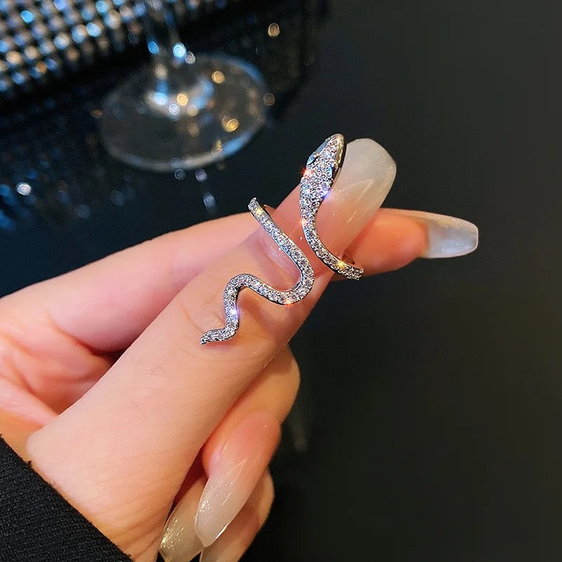Gothic Open Snake Ring