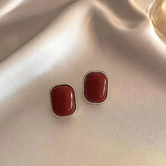 Red Square Round Earrings