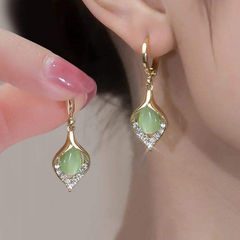 Vintage Cat's Eye Stone Earrings