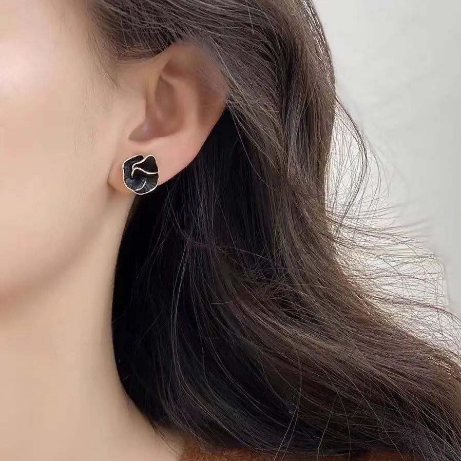 Black Flower Stud Earrings