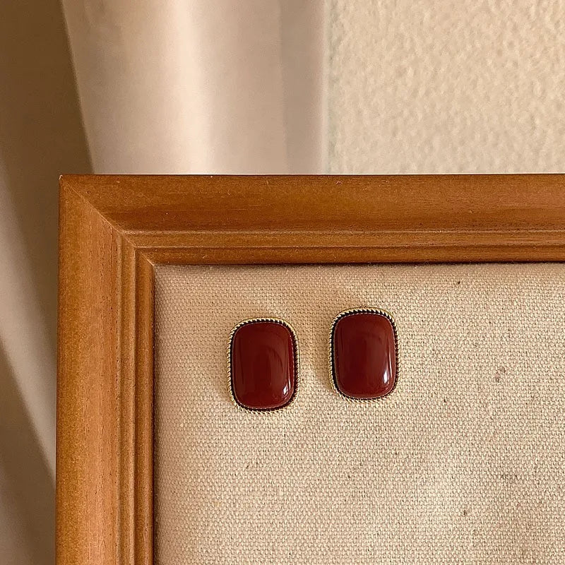 Red Square Round Earrings