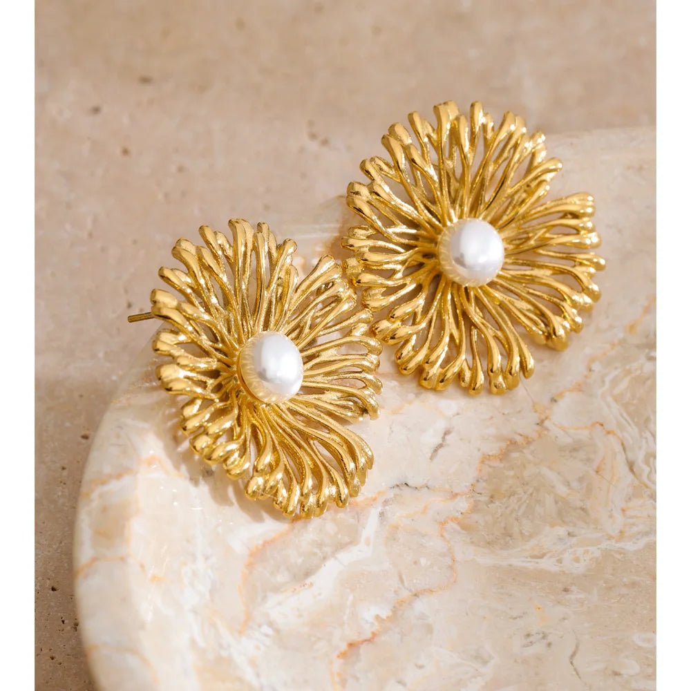 Fashion Flower Pearl Earrings