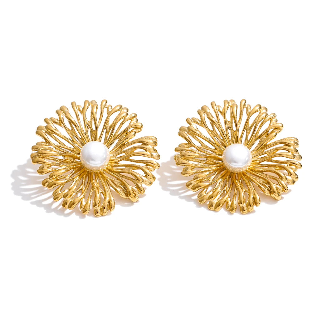Fashion Flower Pearl Earrings
