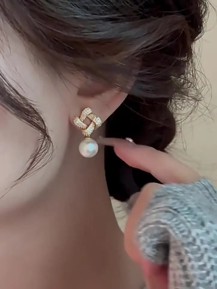 Diamond Pearl Irregular Earrings