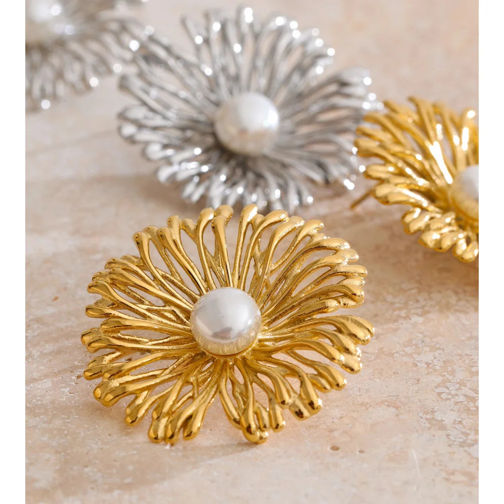 Fashion Flower Pearl Earrings