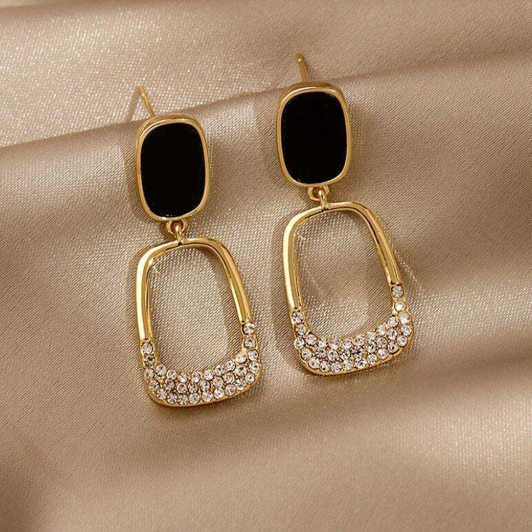 Gold Pearl Drops Earring