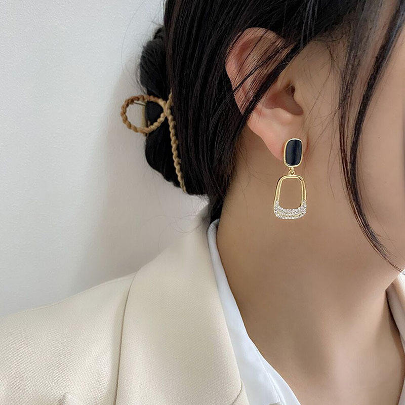 Gold Pearl Drops Earring