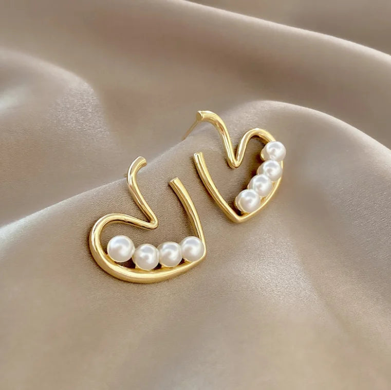 Pearl Heart Stud Earrings