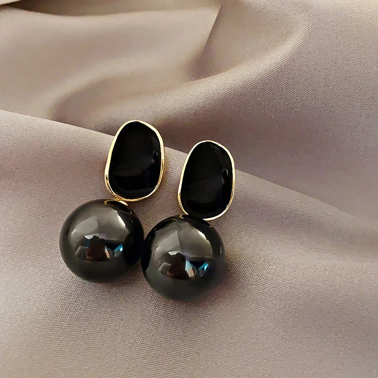 Black Pearl Hoop Earrings