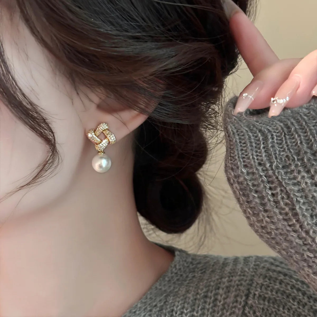 Diamond Pearl Irregular Earrings