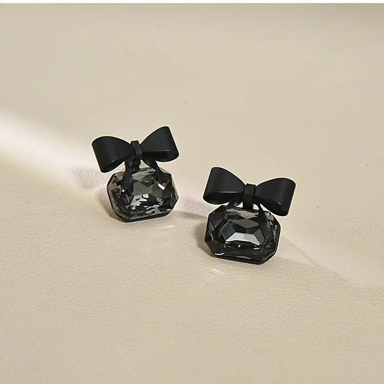 Bow Knot Black Earrings
