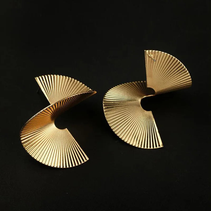 Retro Spiral Fan-Shaped Earrings