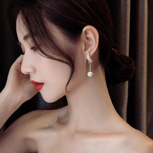 Exquisite Diamond Pearl Earrings