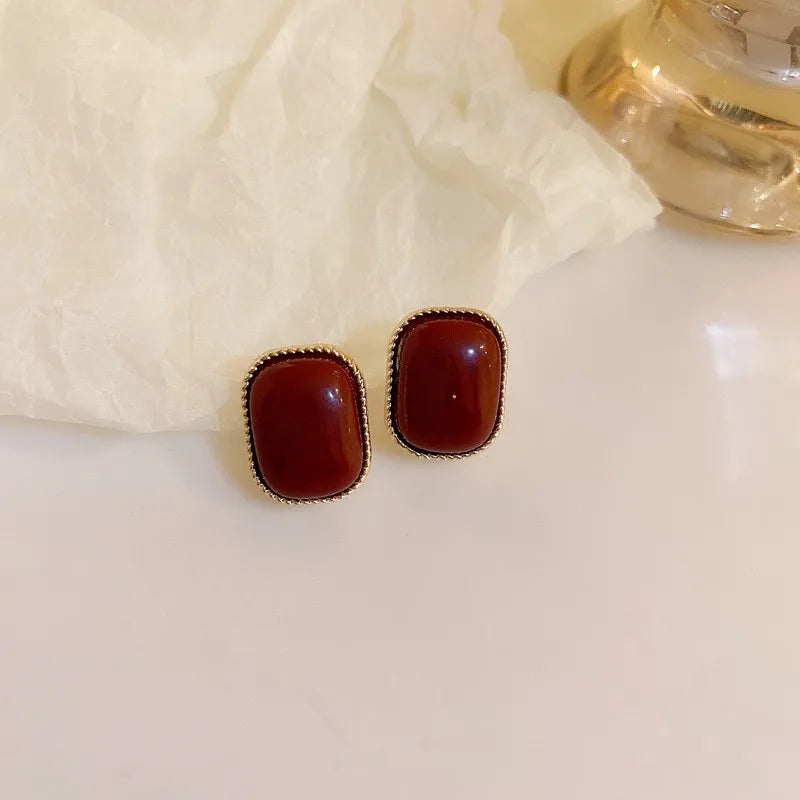 Red Square Round Earrings