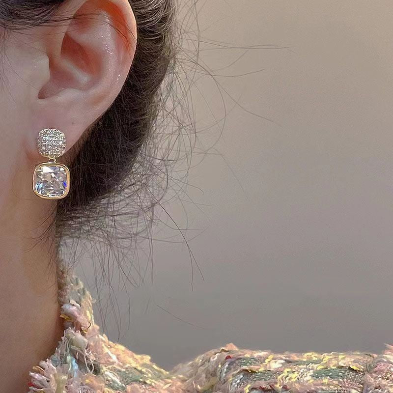 Simple square zircon earrings