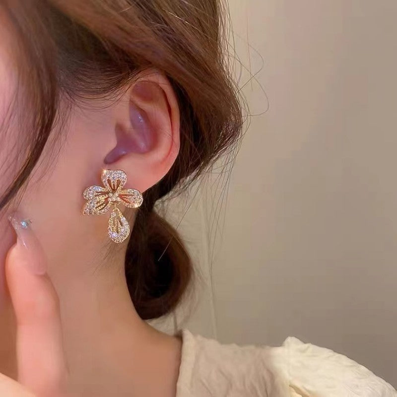 Glittering Floral Splendor Earrings
