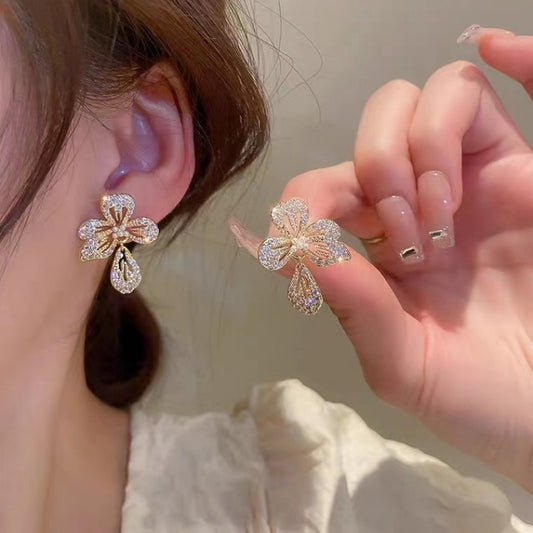 Glittering Floral Splendor Earrings