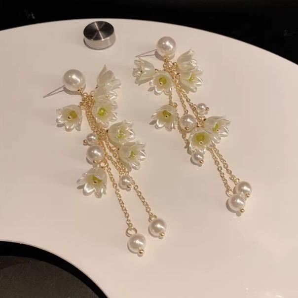 Lily Flower Dangle Earrings