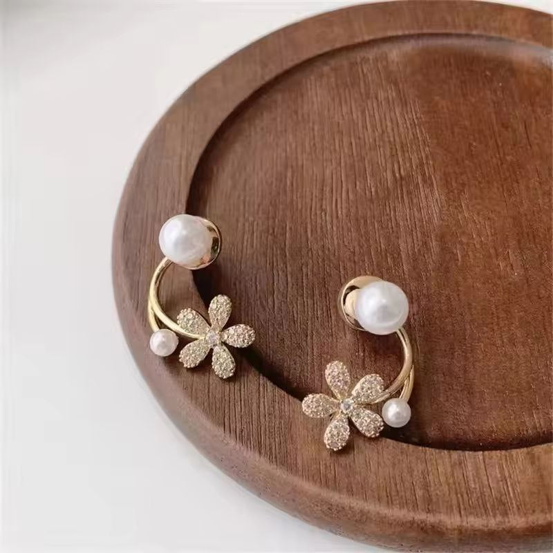 Flower Pearl Earrings