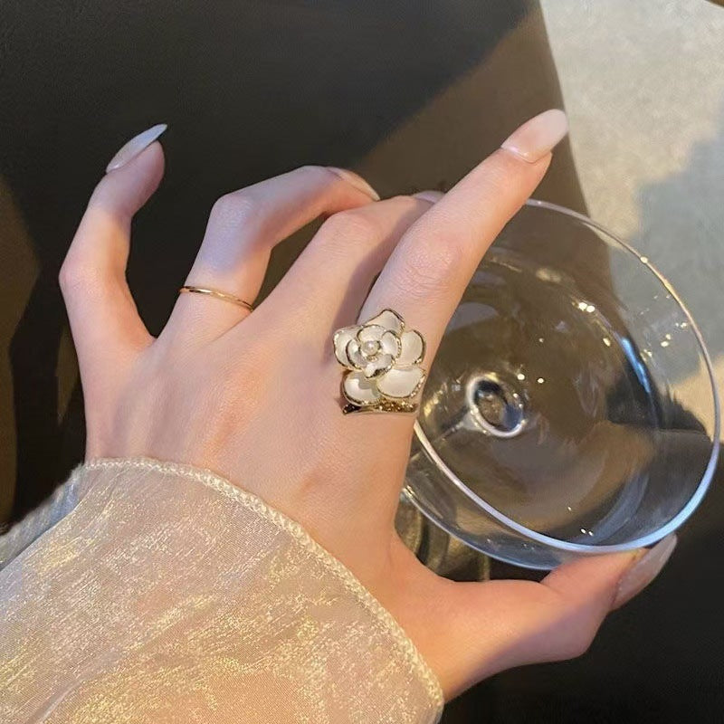 Oil Drop Flower Ring