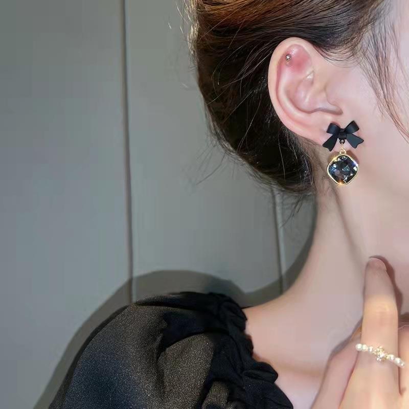 Black Bowknot Drop Earrings