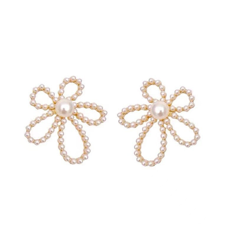 Hollow Flower Pearl Stud Earrings