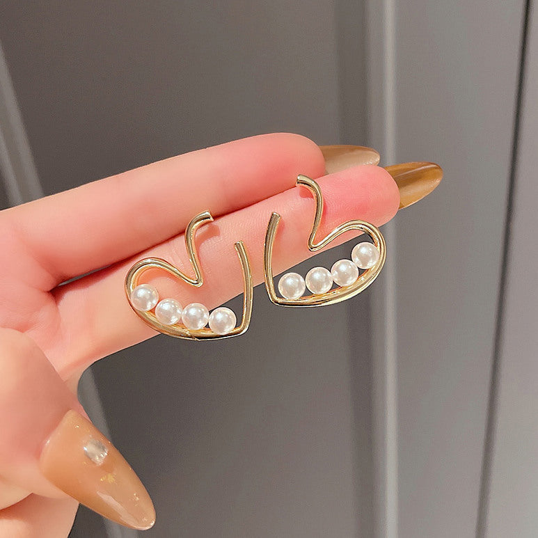 Pearl Heart Stud Earrings