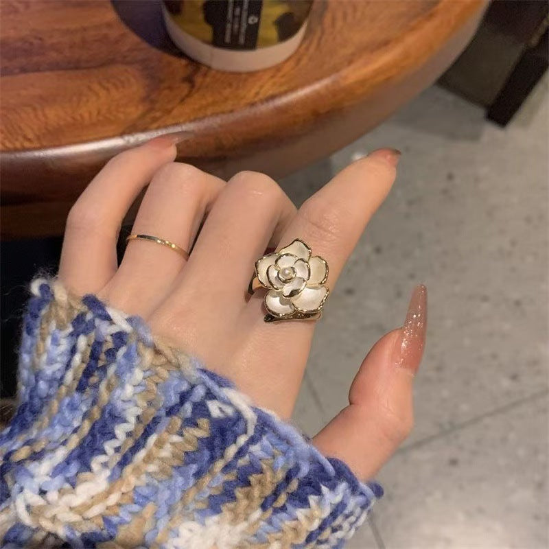 Oil Drop Flower Ring