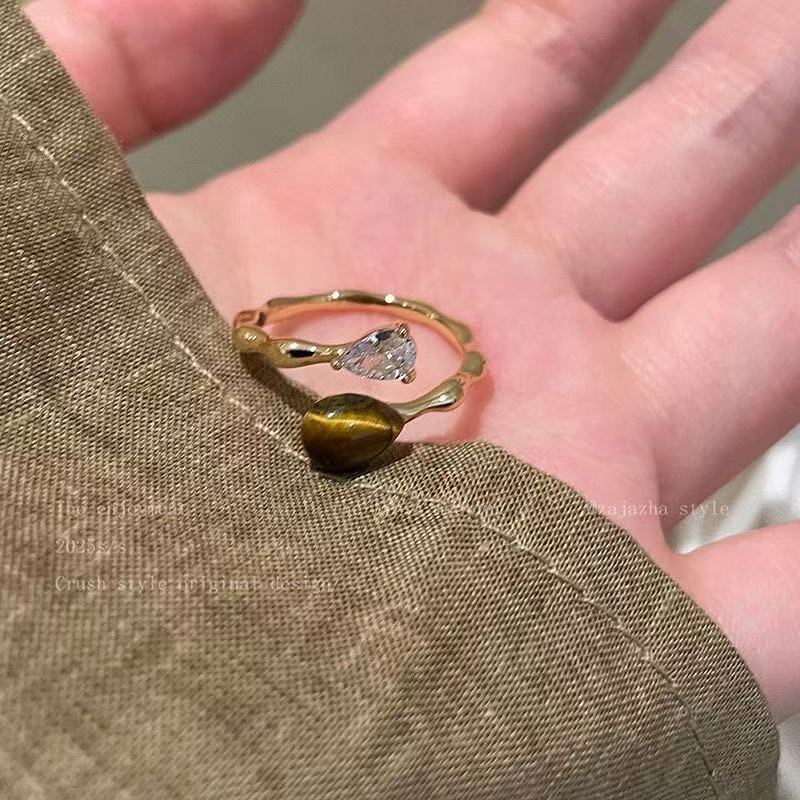 Tiger Eye Waterdroplet Ring