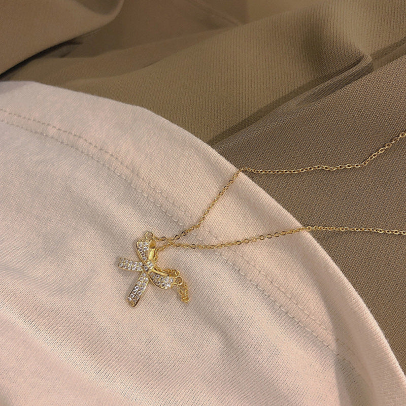 Bow Necklace
