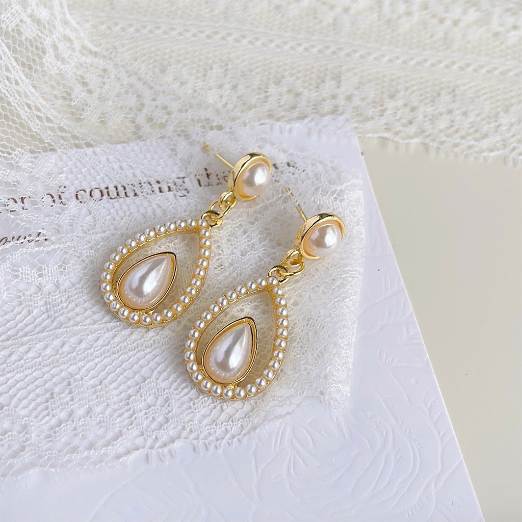 Retro Pearl Earrings