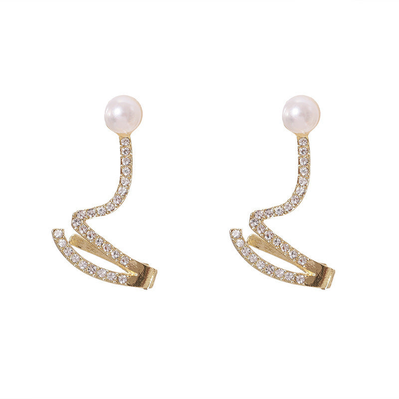 Fashion Gold Pearl Earrings