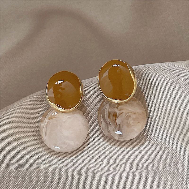 Contrasting Colors Drop Earrings