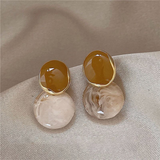 Contrasting Colors Drop Earrings
