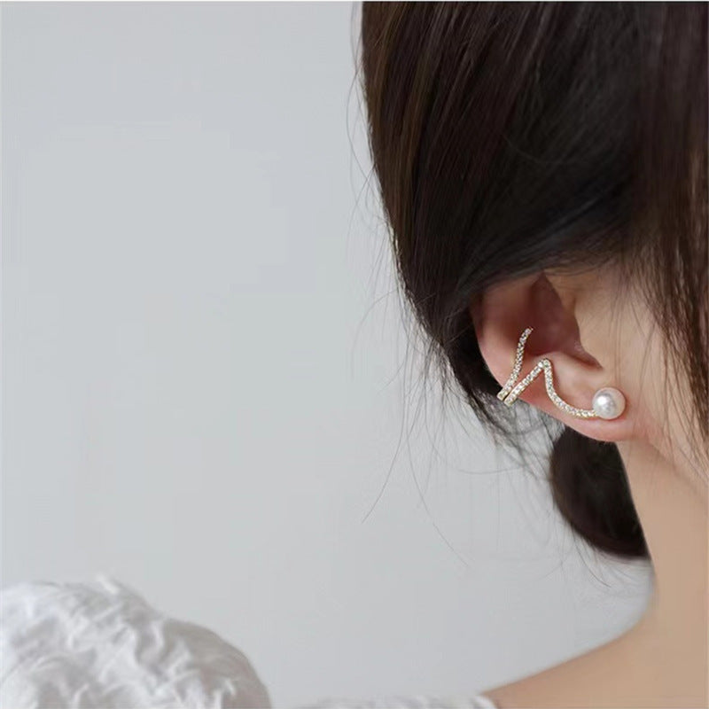 Fashion Gold Pearl Earrings