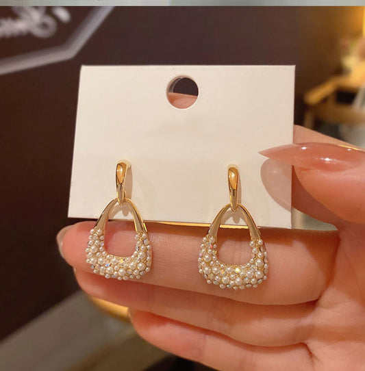 Baroque Circle Pearl Earrings
