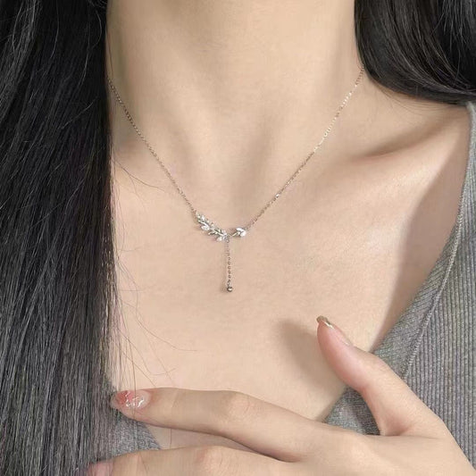 Leaf Zircon Necklace
