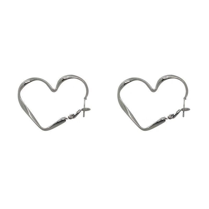 Stylish Needle Heart Stud Earrings
