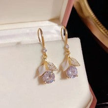 Korean Leaf Light Earrings