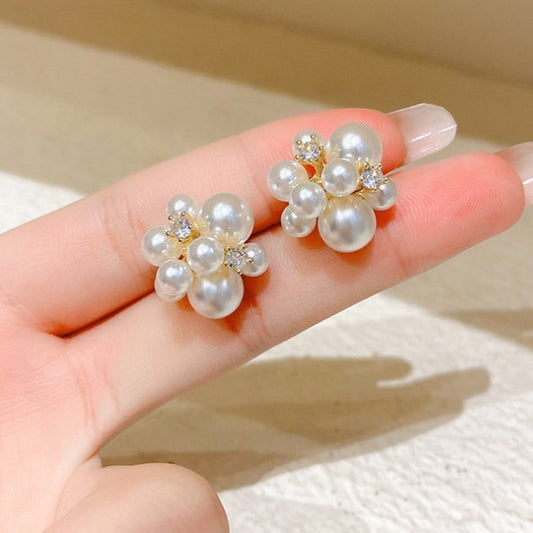Elegant Romantic Pearl Stud Earrings