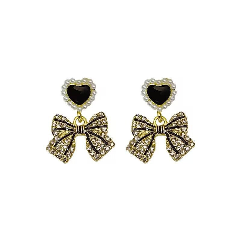Sweet Love Pearl Bow Earrings