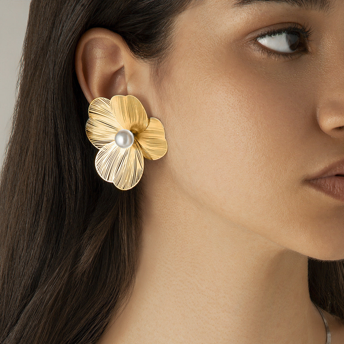 Fashion Stud Pearl Earrings