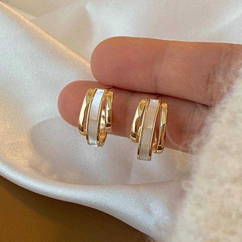 Gold Circle Earrings