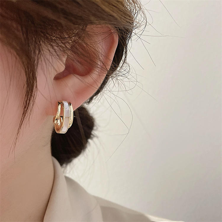Gold Circle Earrings